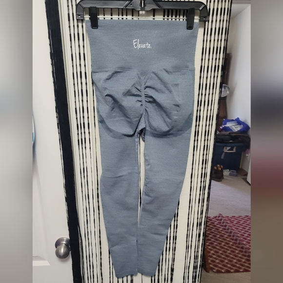 Women's Elevate women's butt enhancing leggings. - Picture 4 of 11